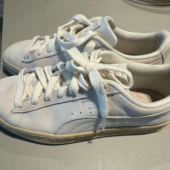 Women’s PUMA size 9 - Picture 4 of 5